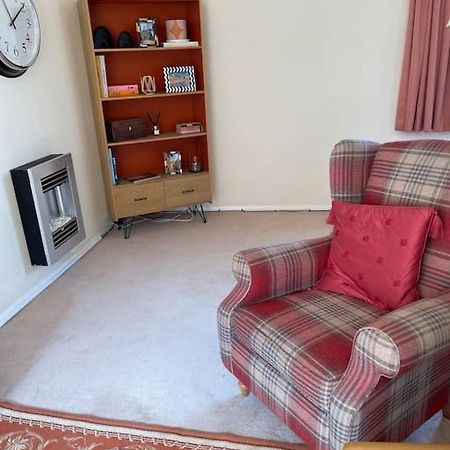 Centre Of Town House 3 Bedrooms Sleeps 5 And Infant Free Onsite Parking 2 Cars King's Lynn Buitenkant foto